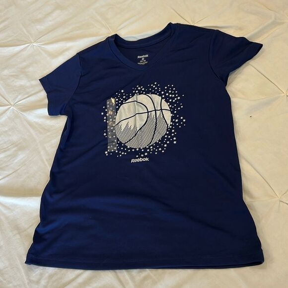 NWT Reebok Sport Kids Blue V-Neck Short Sleeves Basketball Print T-Shirt Medium - Picture 1 of 6